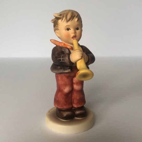 Goebel Hummel Figurine Spring Song Boy With Trumpet - Picture 1 of 9
